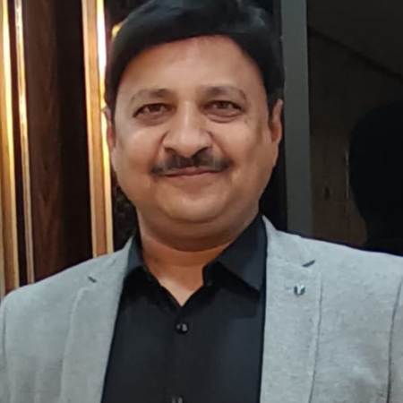 Dr Priya Deshpande